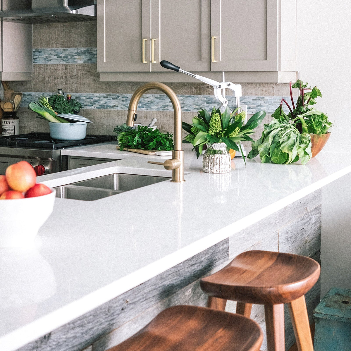 10 Essential Items For A Plastic-Free Kitchen