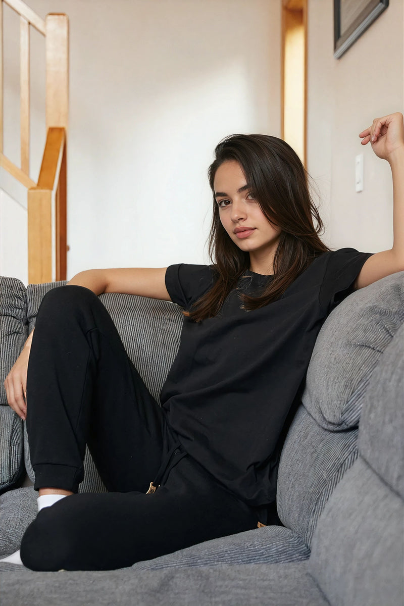 Black-Regular-Fit-Elastic-Waist-Jogger