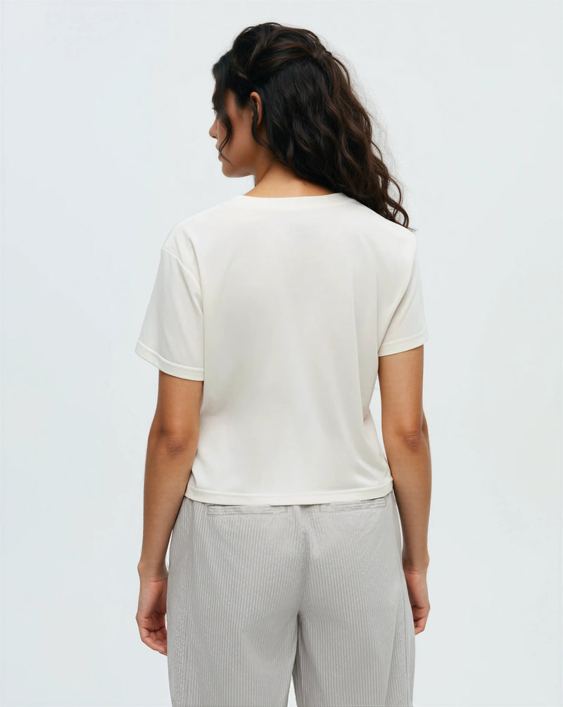 Oatmeal-Crew-Neck-Graphic-Cropped-Shortsleeve-T-Shirt-