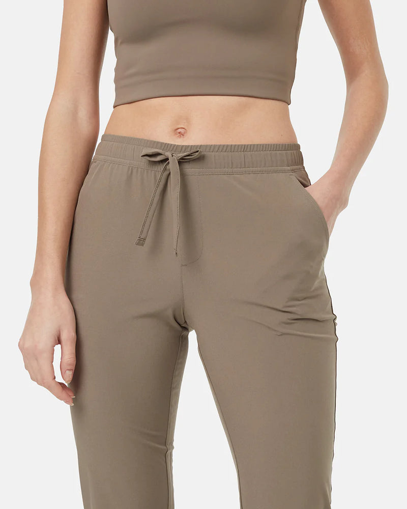 Women's Recycled Repreve Joggers