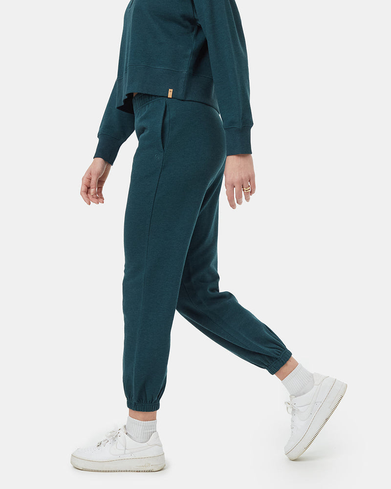 womens relaxed fit joggers